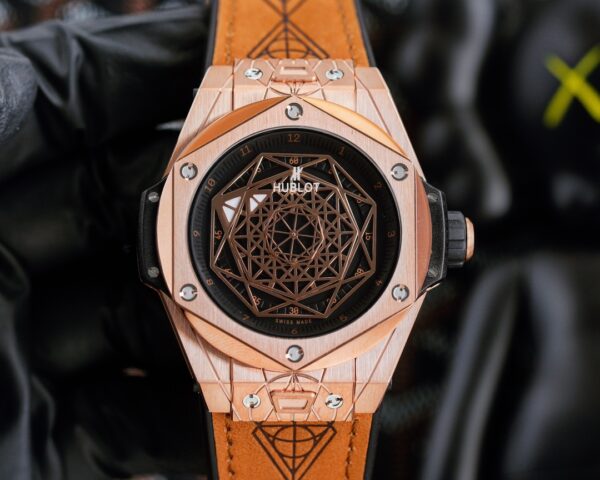 HUBLOT Big Bang Explosion