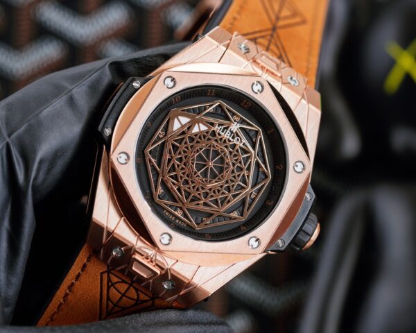 HUBLOT Big Bang Explosion