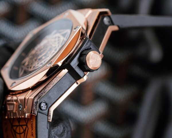 HUBLOT Big Bang Explosion