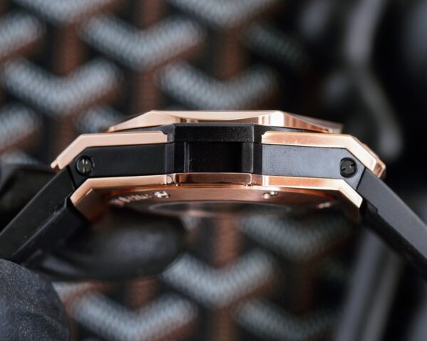 HUBLOT Big Bang Explosion