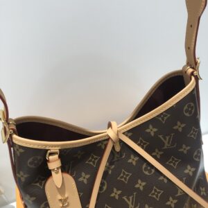 LV Carryall vintage handbag