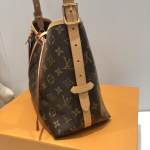 LV Carryall vintage handbag