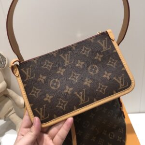 LV Carryall vintage handbag