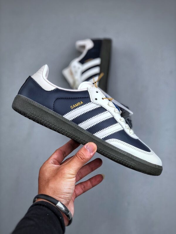 Adidas Classic Retro Casual Board Shoes