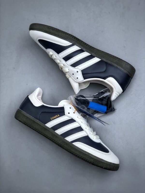 Adidas Classic Retro Casual Board Shoes